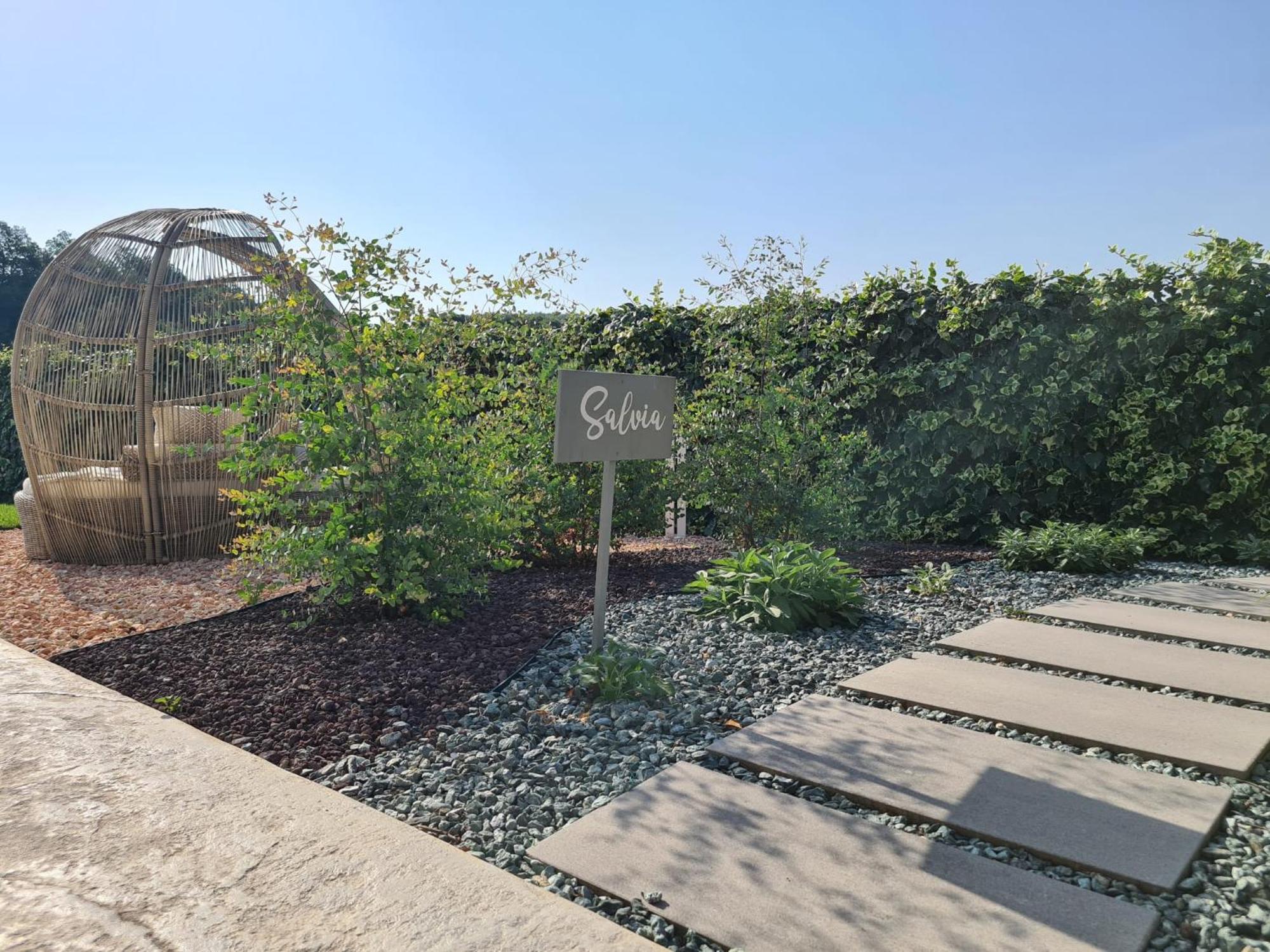 Residence Le Aromatiche Cavaion Veronese Exterior photo